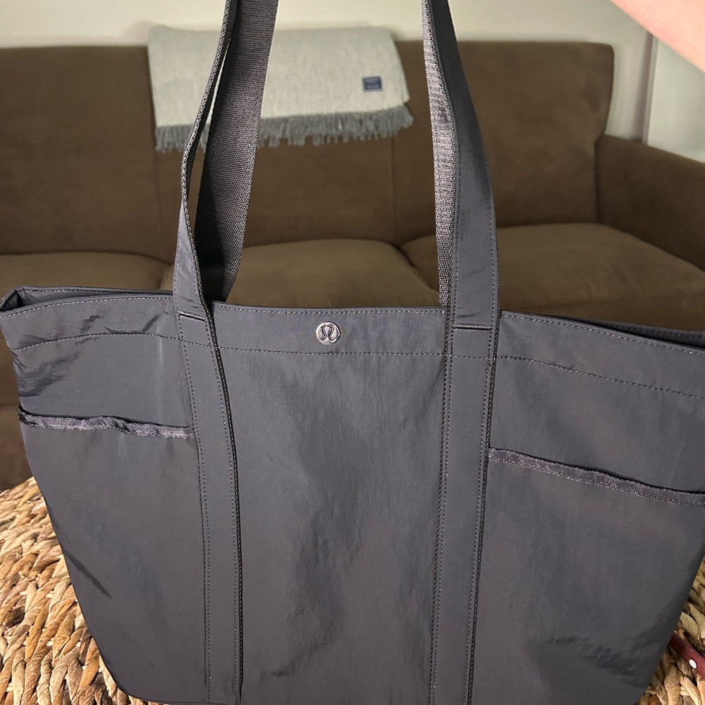 lululemon athletica black Tote Bag